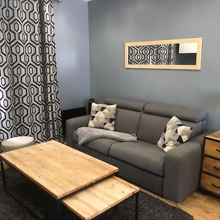 Cosy 3 Pieces En Face De La Gare Appartement Rambouillet Buitenkant foto