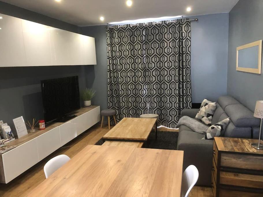 Cosy 3 Pieces En Face De La Gare Appartement Rambouillet Buitenkant foto