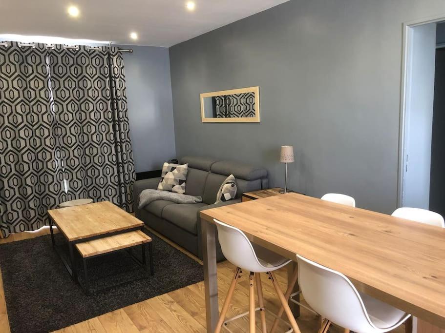 Cosy 3 Pieces En Face De La Gare Appartement Rambouillet Buitenkant foto
